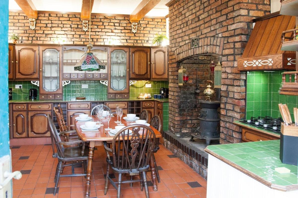 Villa Victorian Elegance At Kingscliffe, Sleeps 17 Mánchester Exterior foto