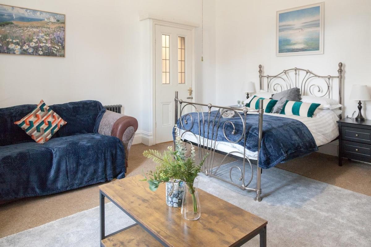 Villa Victorian Elegance At Kingscliffe, Sleeps 17 Mánchester Exterior foto