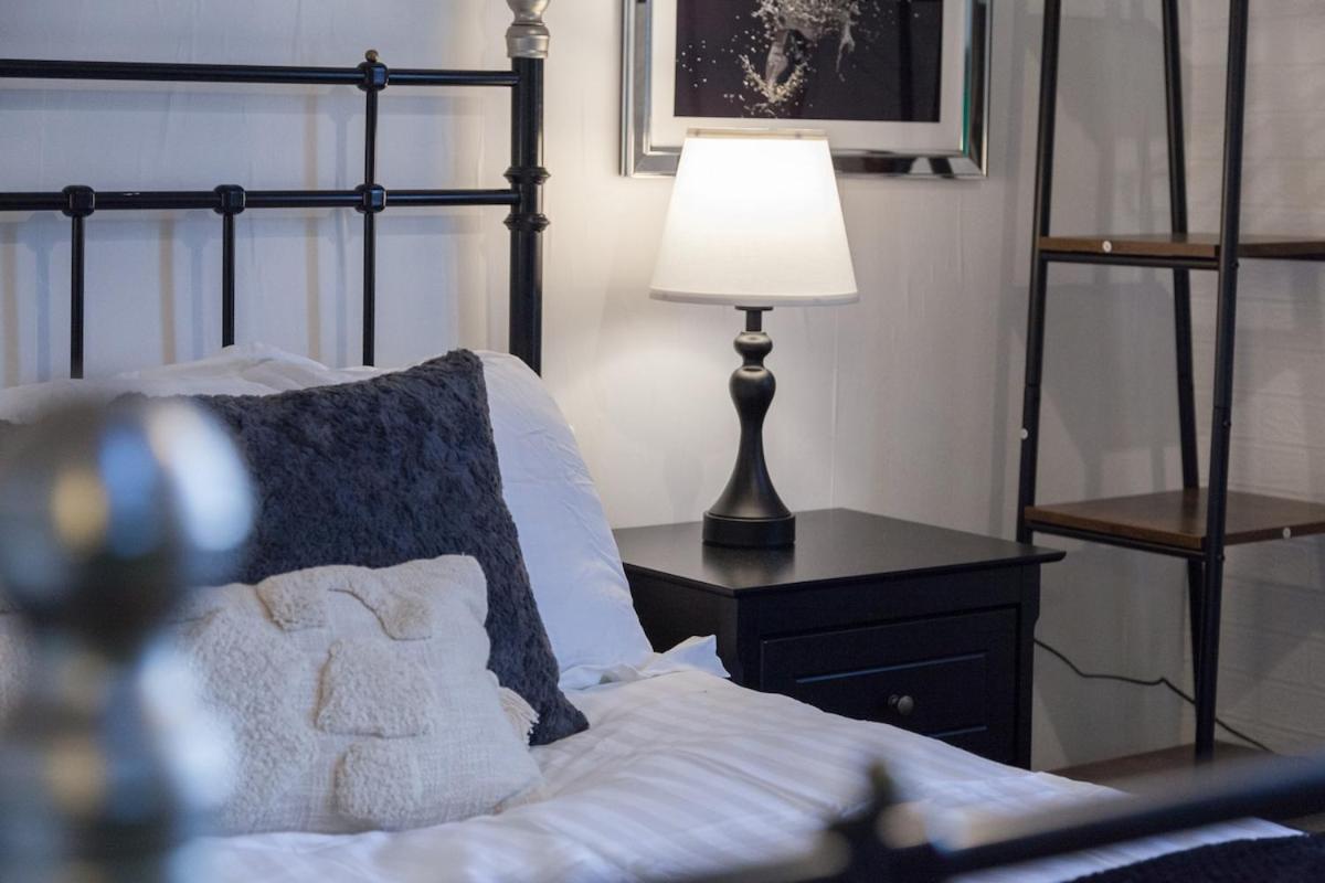 Villa Victorian Elegance At Kingscliffe, Sleeps 17 Mánchester Exterior foto